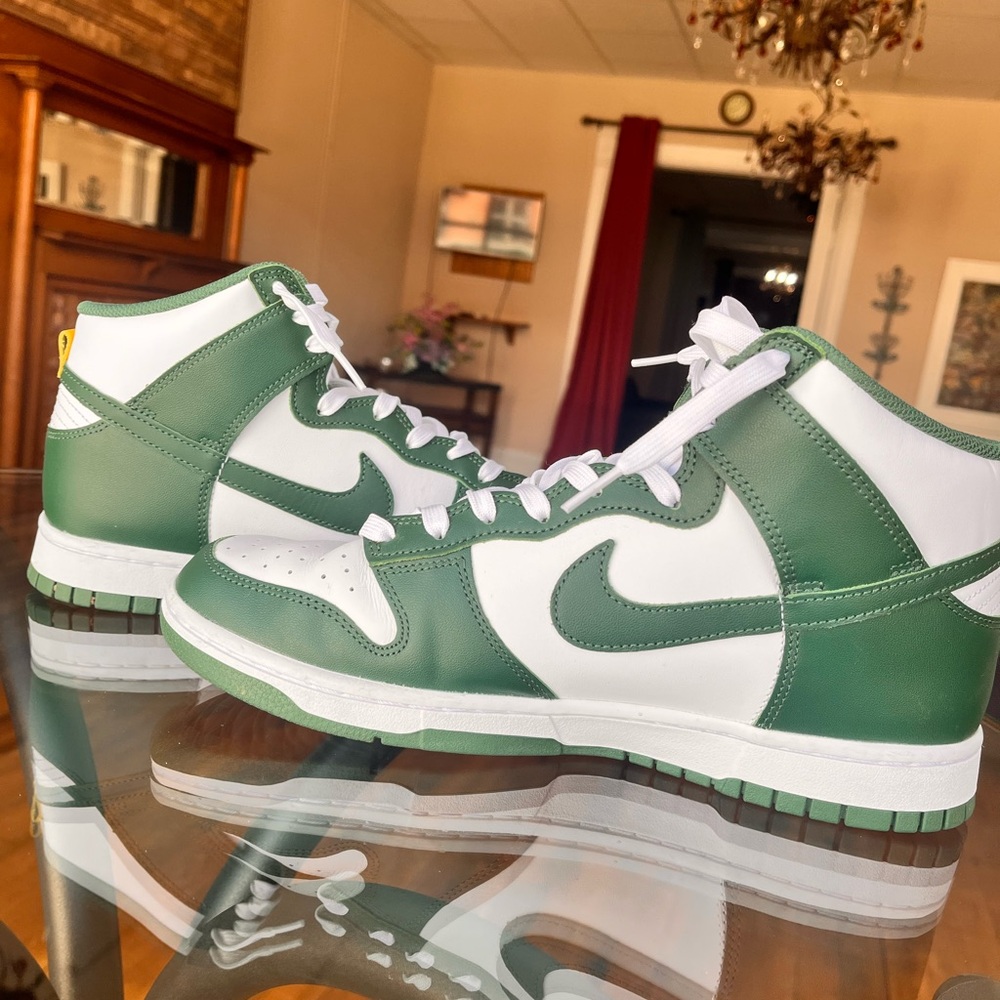 Nike Green and White High-Top Sneakers